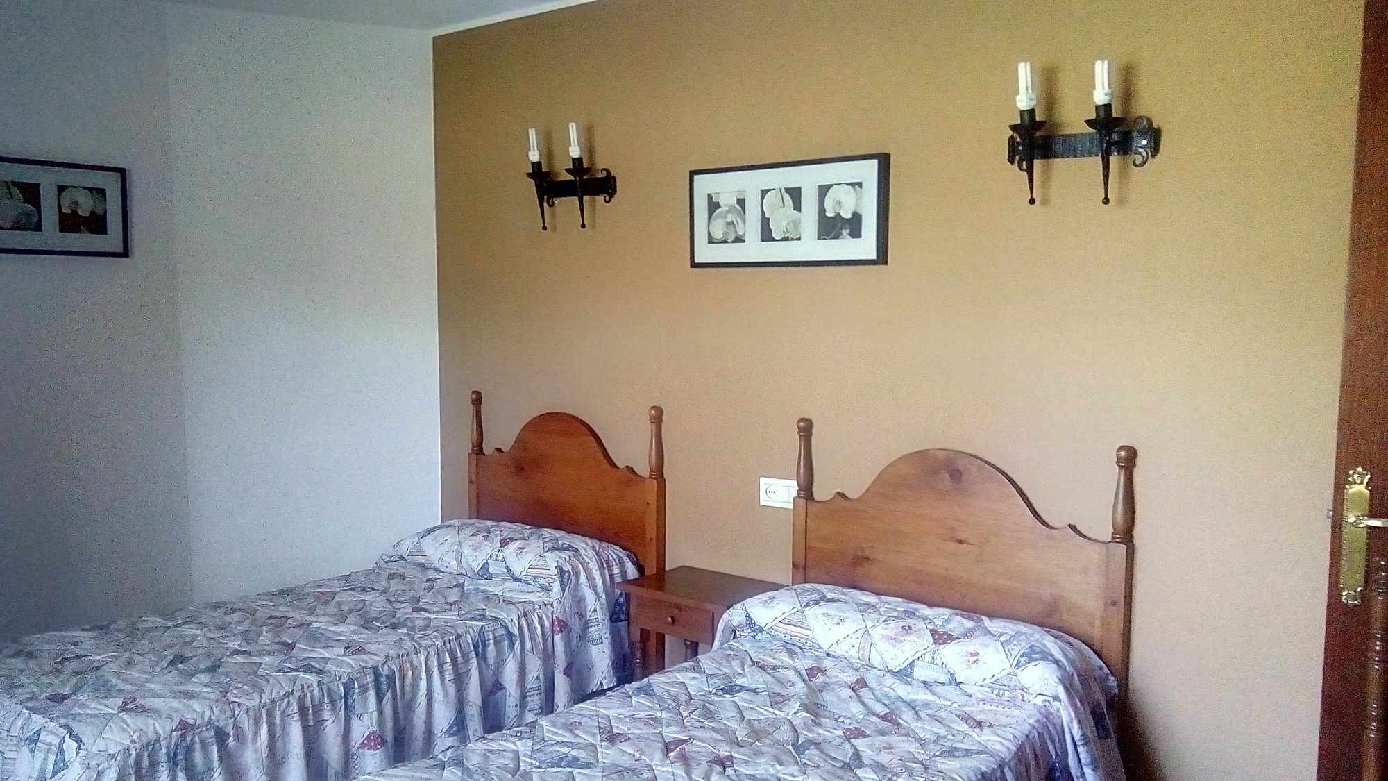 Apartamentos Rurales Ovio يانس المظهر الخارجي الصورة