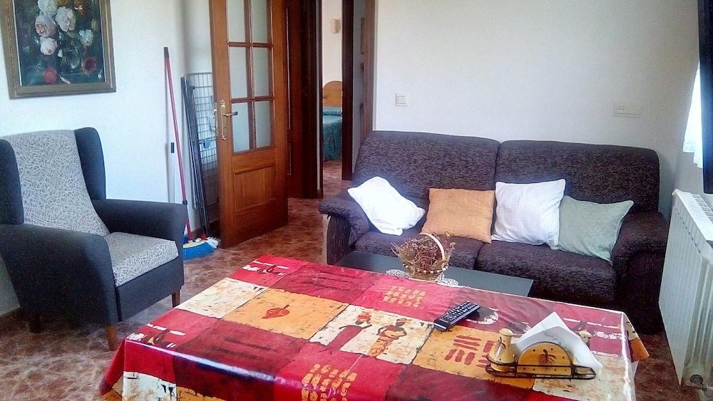 Apartamentos Rurales Ovio يانس المظهر الخارجي الصورة